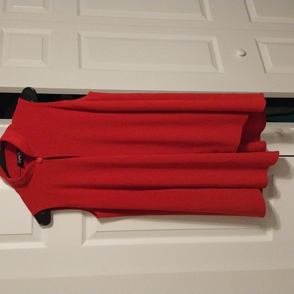 NWOT Sympli size L Read top